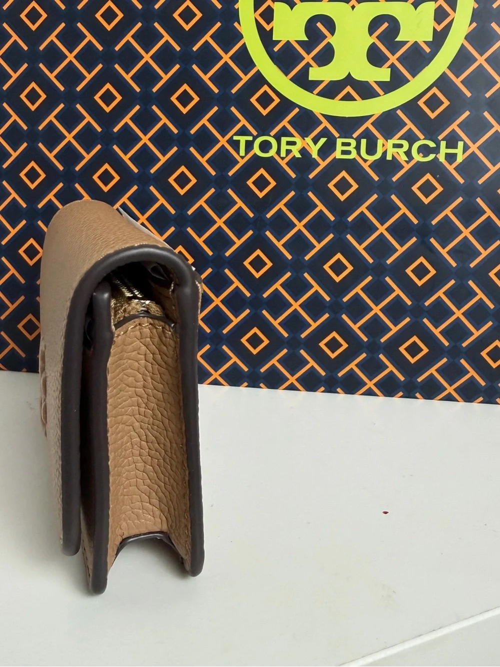 Tory Burch compact pebbled